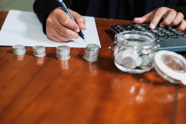 Czy warto inwestować w obligacje długoterminowe PKO?