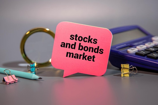 Jak kupić akcje spółki na giełdzie bez dużego kapitału?